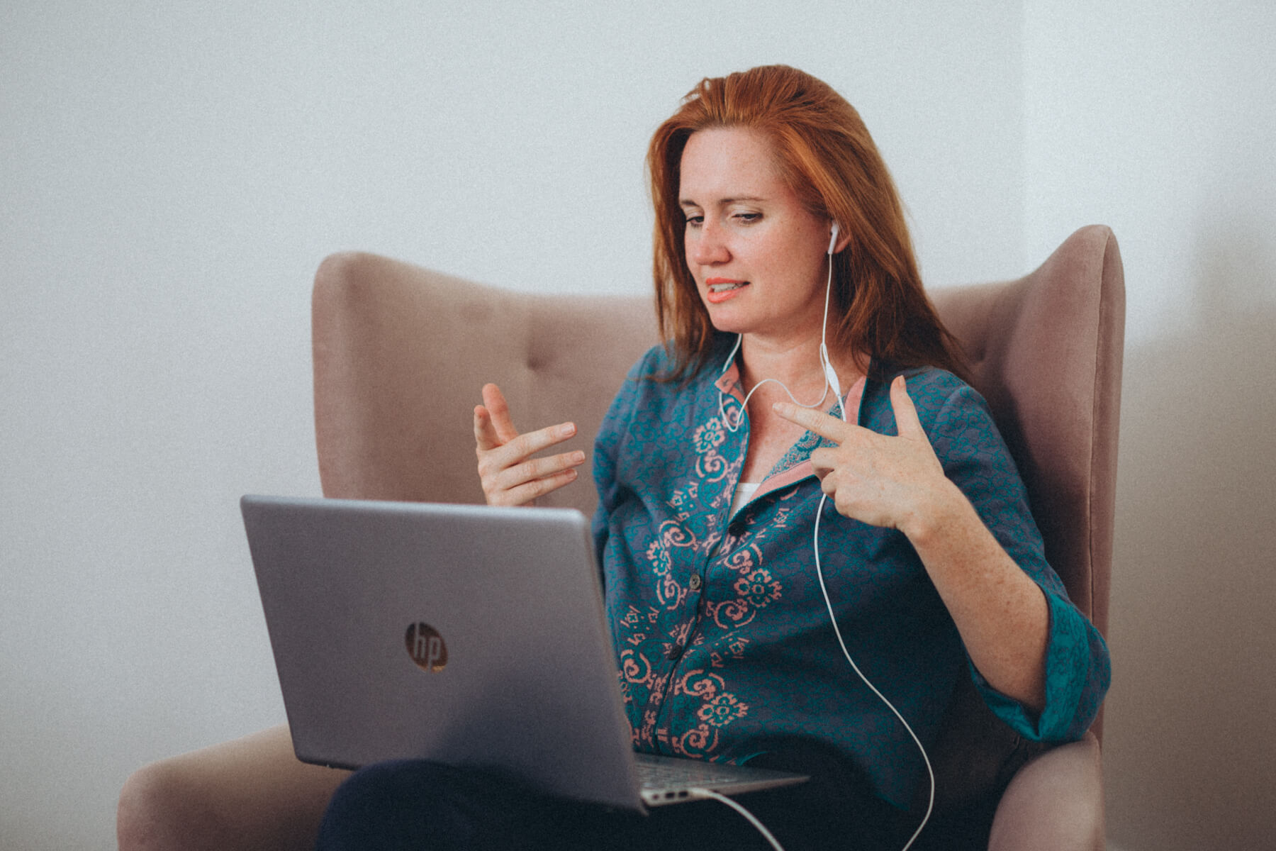 Gespräch und Physio-297